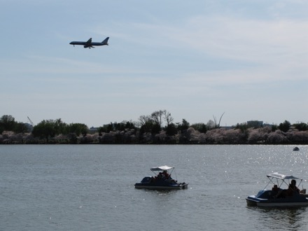 On final approach to DCA