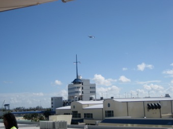 Plane passing port