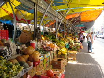 Fruit market