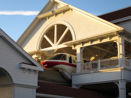 Monorail peek-a-boo