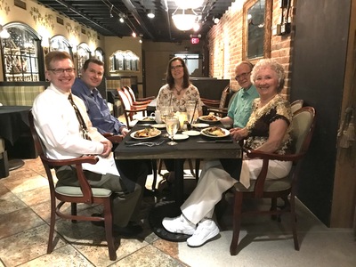 Meanwhile, in Michigan, Rob entertains his family. Rob, Jim, Aunt Carol, Bob, Carole