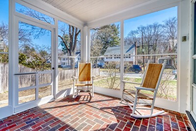 Screened in patio off the living room