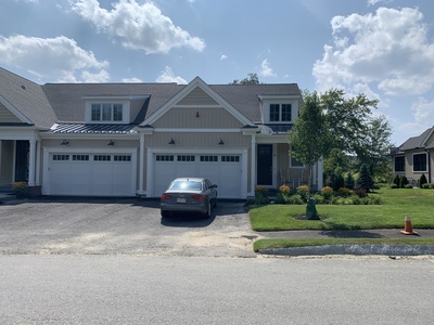 Karen's house in Framingham. A bit farther away from Boston than her last house.