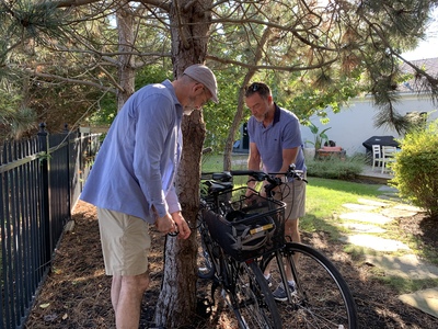 Jamie & Phillip rented bikes